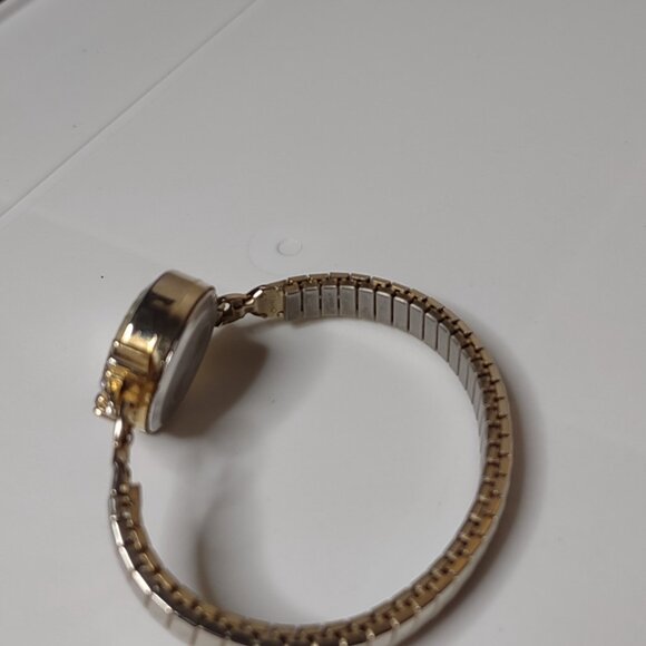 Pretty 6 Inch Gold Tone Stretch Watch With Clear Stones - Picture 9 of 13